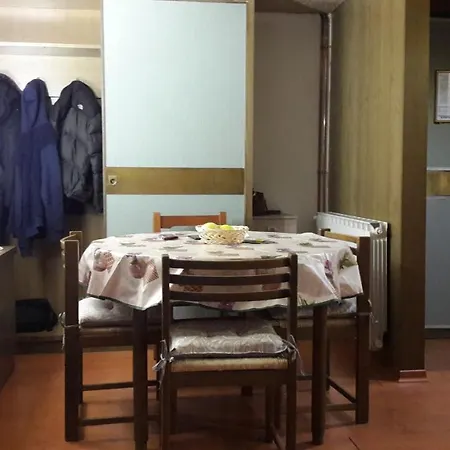 Casa de Férias Pescasseroli Holiday Home *